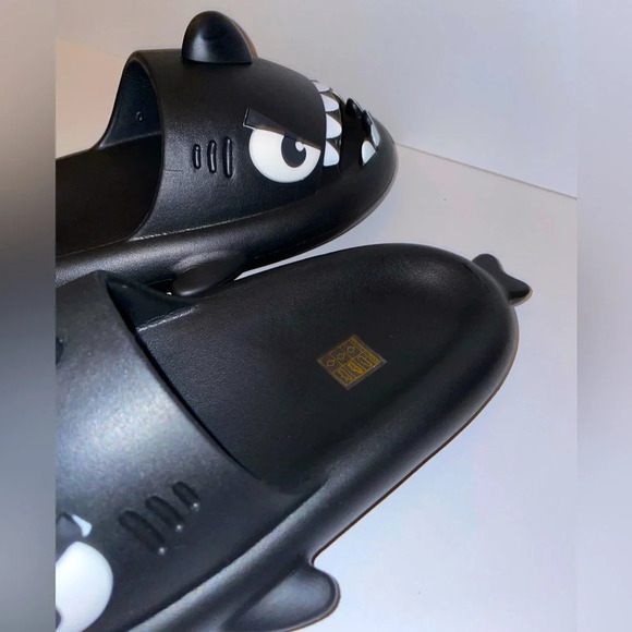 Black Shark Slides, fun novelty shoe - Picture 5 of 5